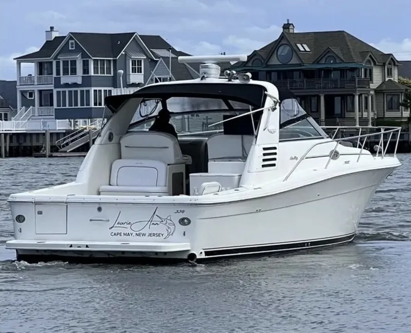 The Image of Sea Ray 330 Express 1998 - 0