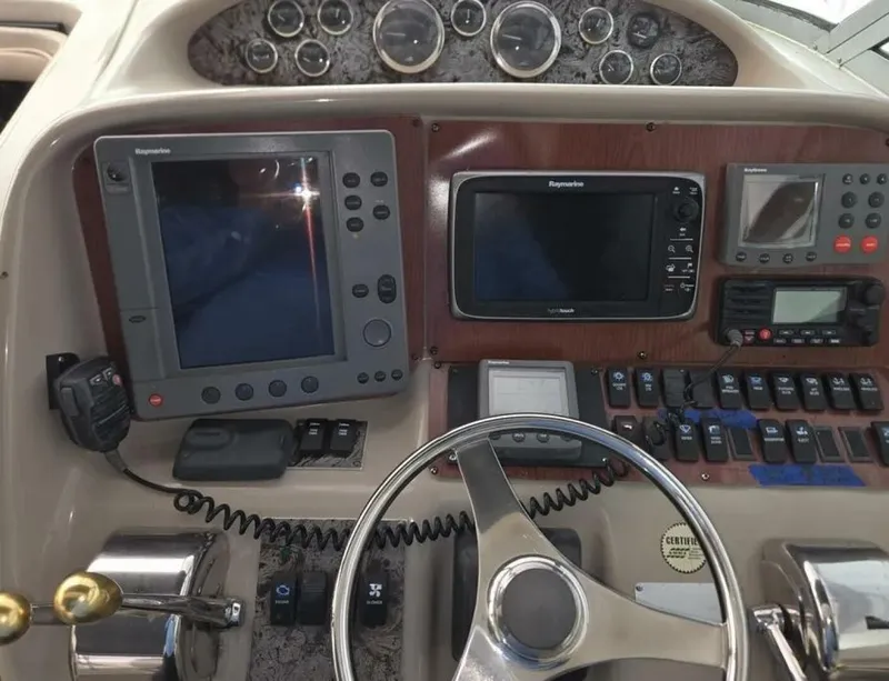 Slide: The Image of Sea Ray 330 Express 1998 - 6