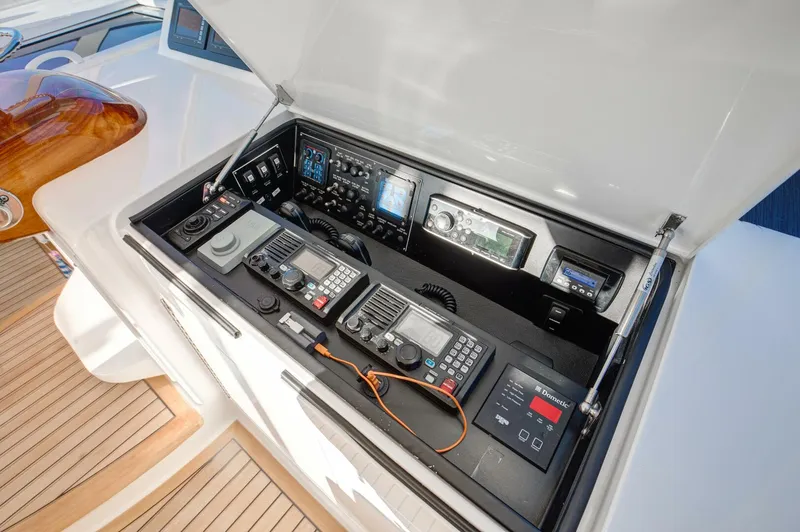Slide: The Image of Viking 52 Sport Tower 2016 - 22