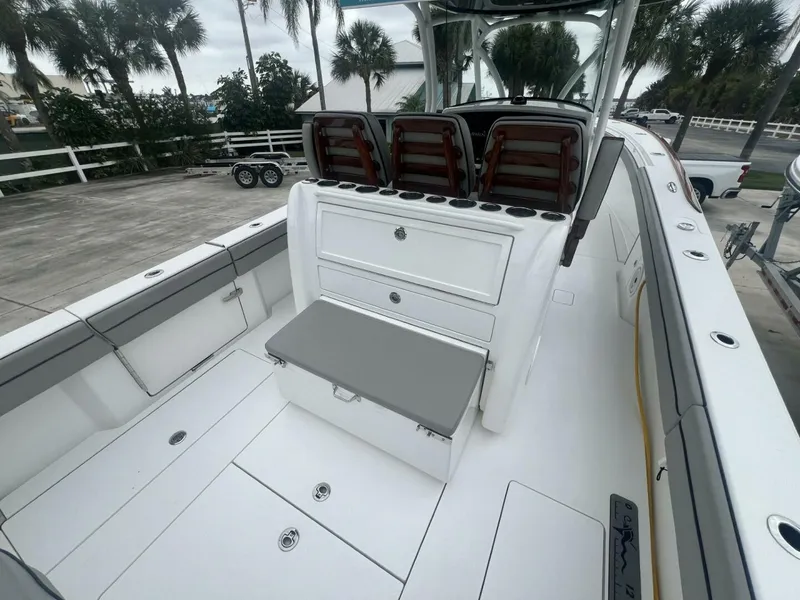 Slide: The Image of Valhalla Boatworks V-33 2023 - 11