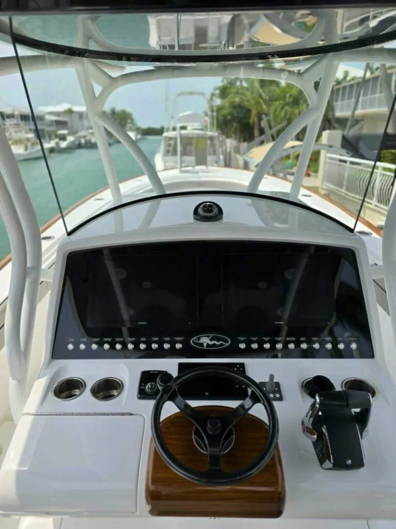 Slide: The Image of Valhalla Boatworks V-33 2023 - 18