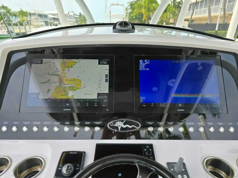 Slide: The Image of Valhalla Boatworks V-33 2023 - 20