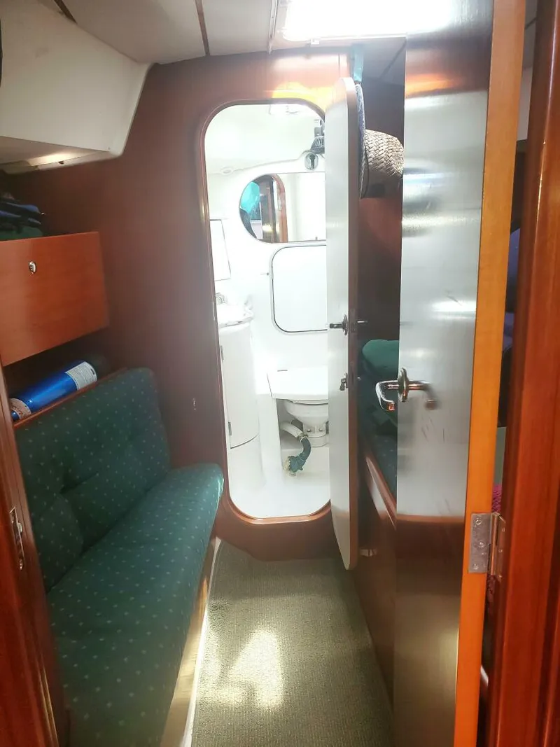 Slide: The Image of Beneteau Oceanis 1997 - 12