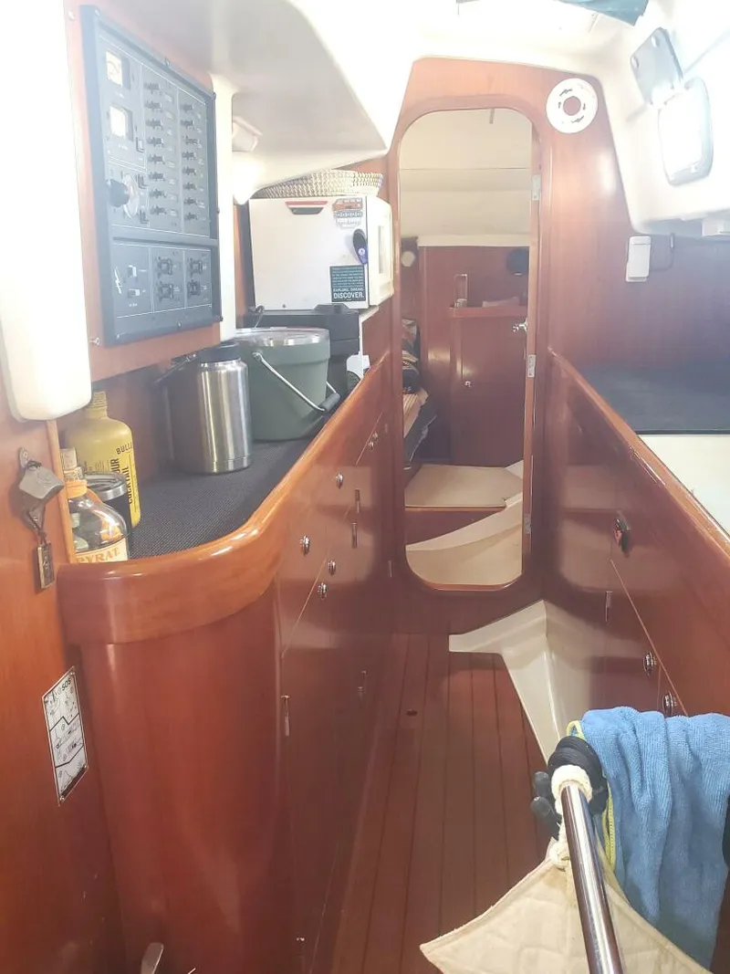 Slide: The Image of Beneteau Oceanis 1997 - 15