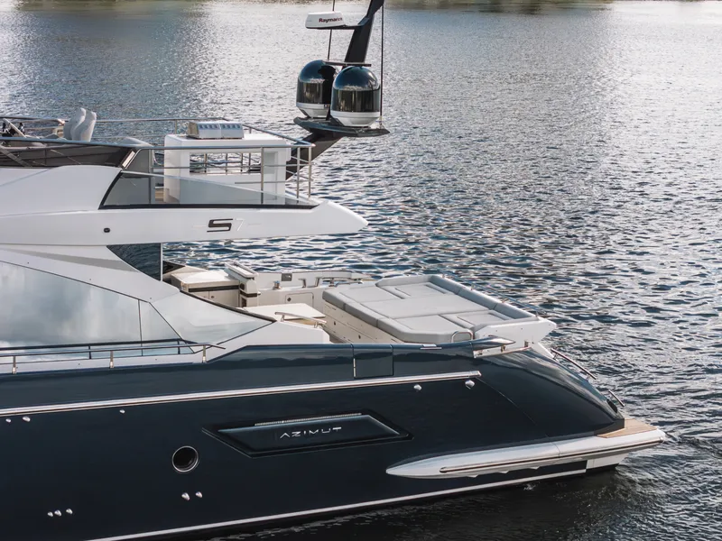 Slide: The Image of Azimut S7 2022 - 67