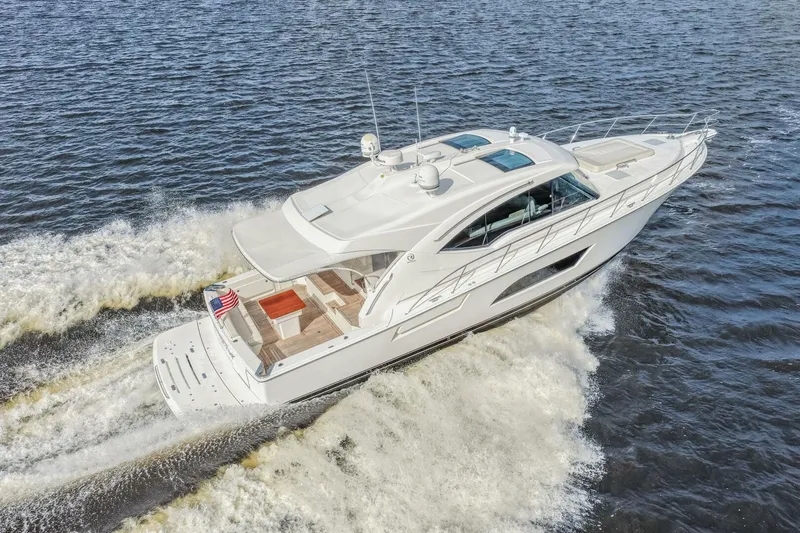 Slide: The Image of Riviera 565 SUV 2015 - 27