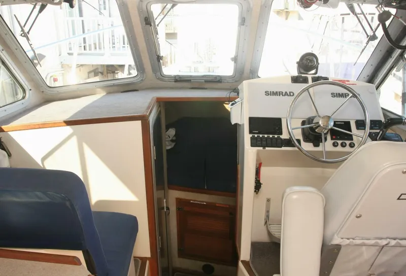 Slide: The Image of Osprey Pilothouse 30 Fisherman 2017 - 8