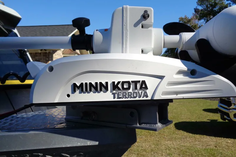 Slide: The Image of Hewes 210 Sea Runner ET HT 2022 - 37