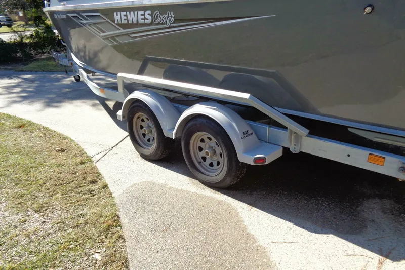 Slide: The Image of Hewes 210 Sea Runner ET HT 2022 - 8