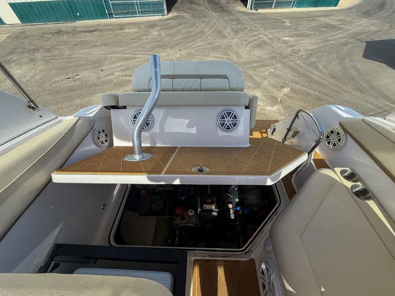 Slide: The Image of Regal 26 Express 2020 - 13