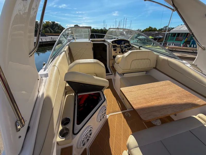 Slide: The Image of Regal 26 Express 2020 - 22