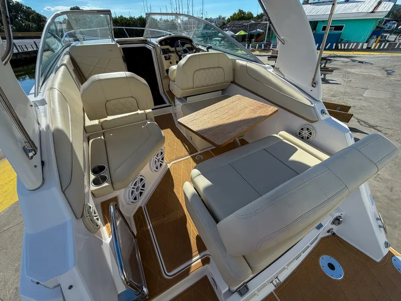 Slide: The Image of Regal 26 Express 2020 - 23