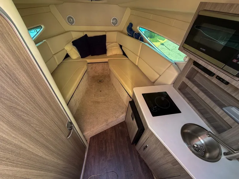 Slide: The Image of Regal 26 Express 2020 - 3