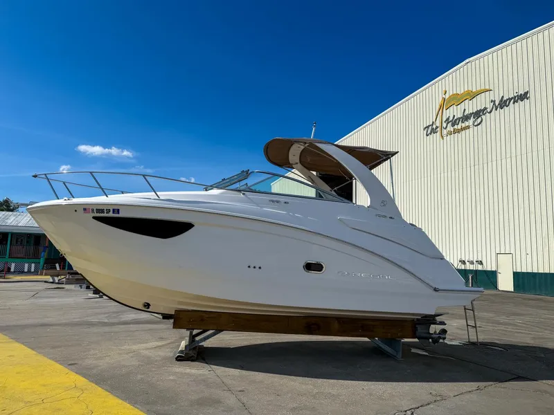 Slide: The Image of Regal 26 Express 2020 - 43