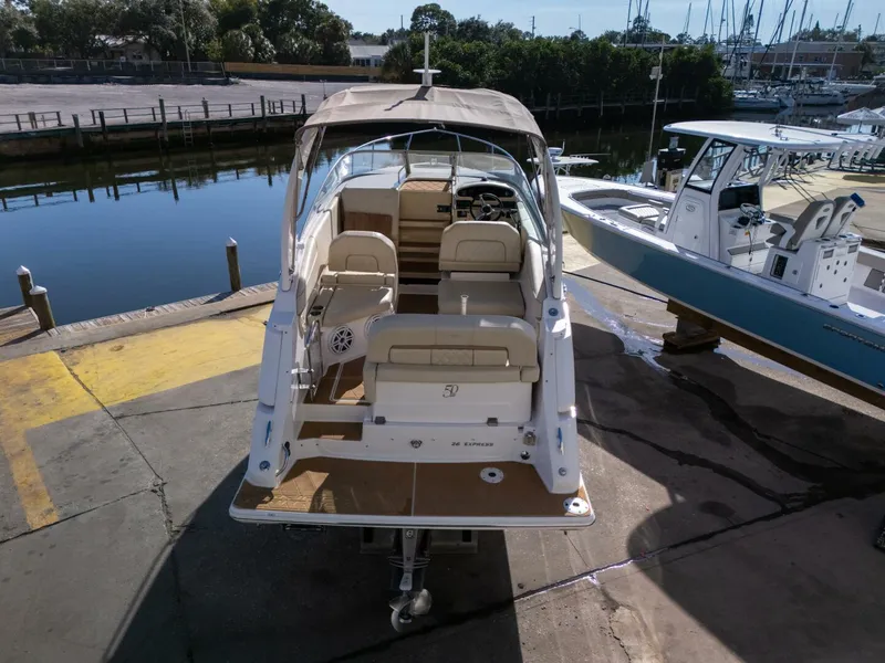 Slide: The Image of Regal 26 Express 2020 - 46