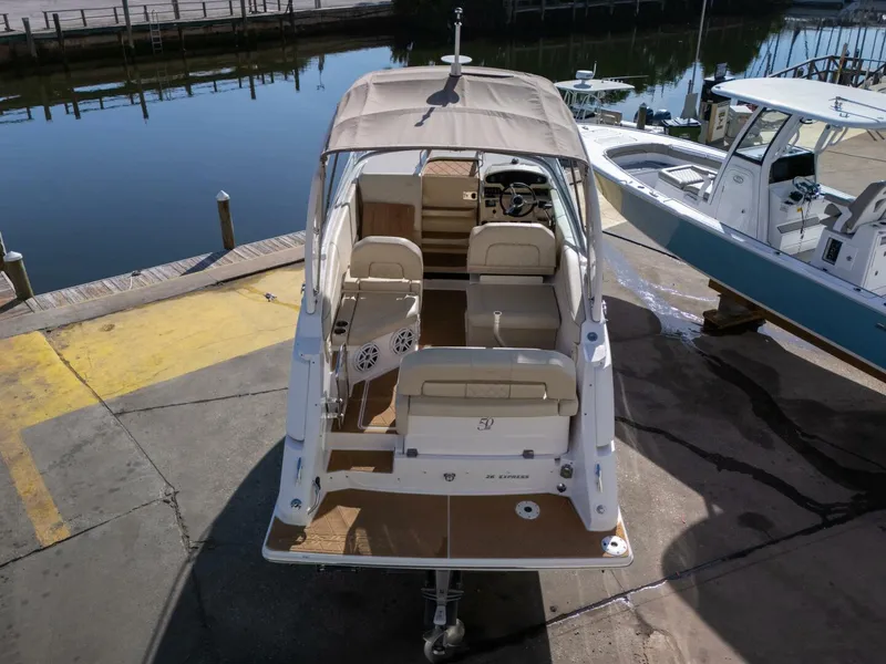 Slide: The Image of Regal 26 Express 2020 - 47