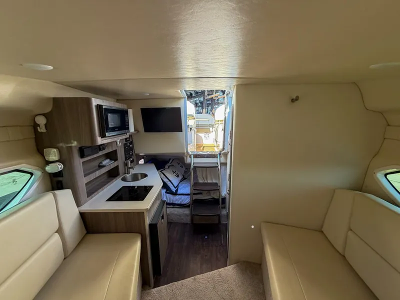 Slide: The Image of Regal 26 Express 2020 - 5