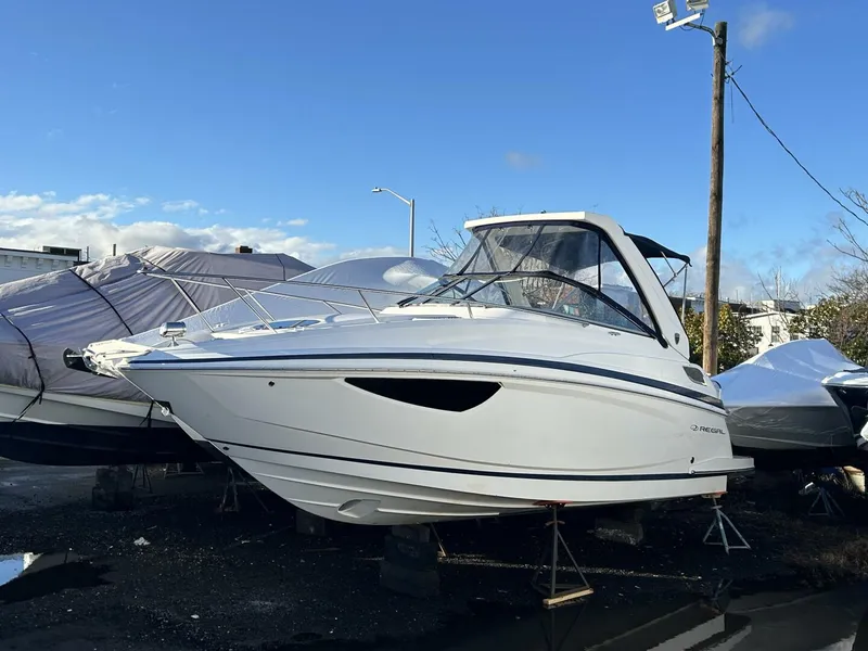 The Image of Regal 28 Express 2017 - 0