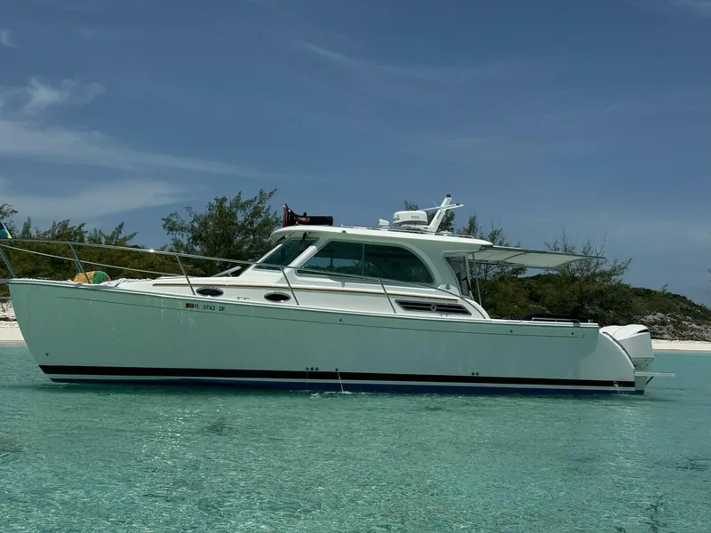 The Image of Back Cove 34O 2020 - 0