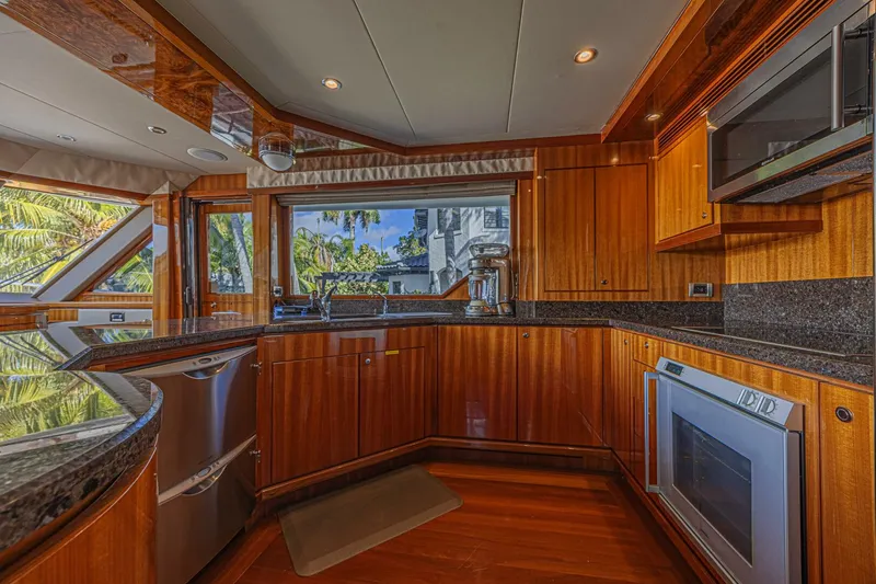 Slide: The Image of Ocean Alexander 74 Motoryacht 2010 - 31