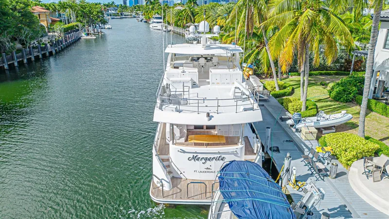 Slide: The Image of Ocean Alexander 74 Motoryacht 2010 - 8