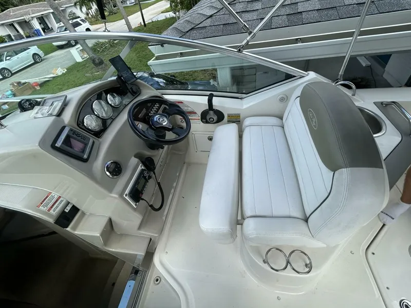Slide: The Image of Sea Ray 240 Sundancer 2007 - 7
