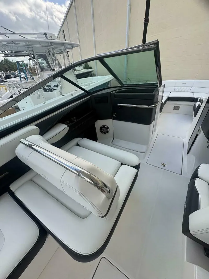 Slide: The Image of Regal 29 OBX 2022 - 11