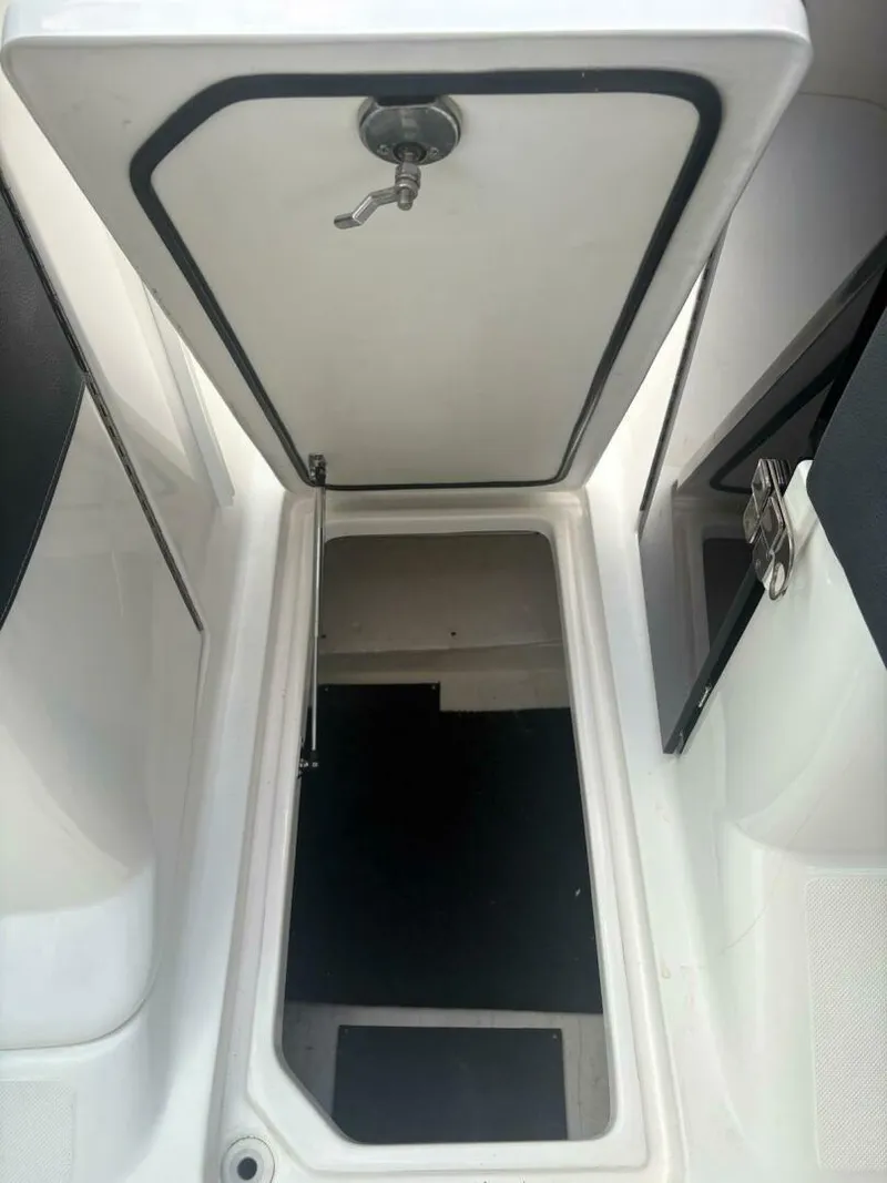 Slide: The Image of Regal 29 OBX 2022 - 14