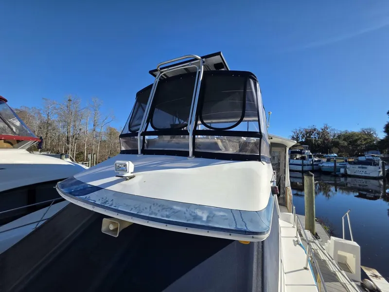 Slide: The Image of Sea Ray 415 1988 - 18