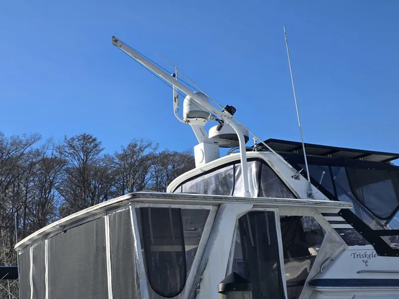 Slide: The Image of Sea Ray 415 1988 - 42