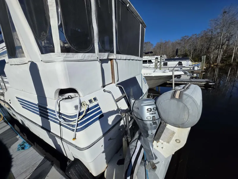 Slide: The Image of Sea Ray 415 1988 - 44