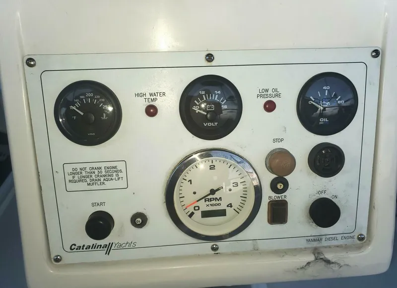 Slide: The Image of Catalina 400 MK II 2007 - 17