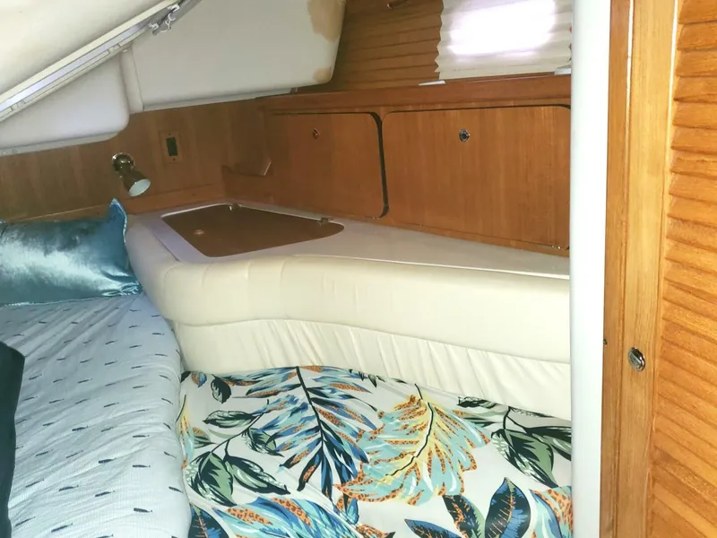 Slide: The Image of Catalina 400 MK II 2007 - 21