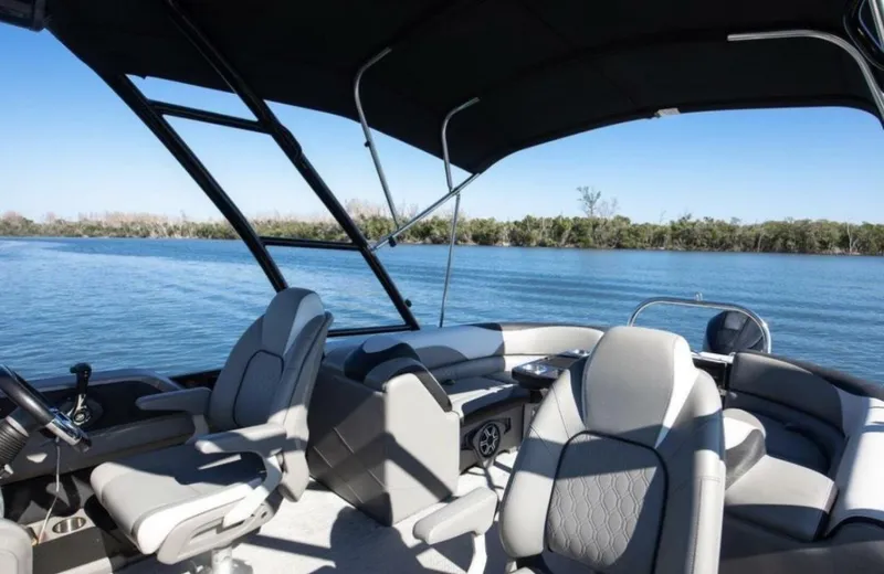 Slide: The Image of Avalon LSZ Quad Lounger 24 2021 - 4