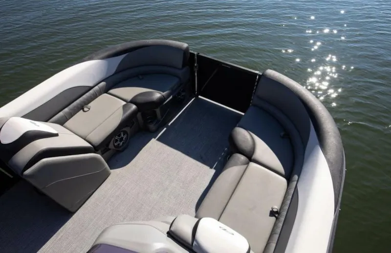 Slide: The Image of Avalon LSZ Quad Lounger 24 2021 - 7