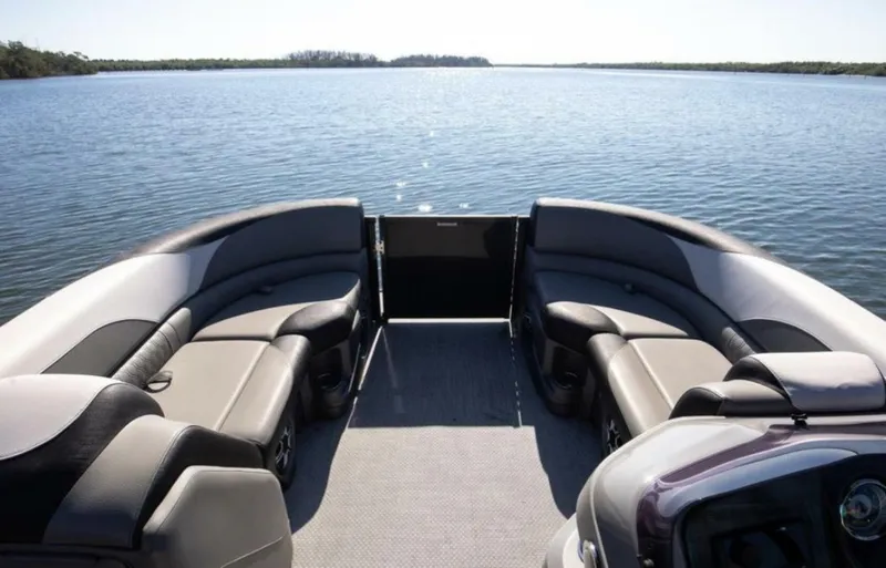 Slide: The Image of Avalon LSZ Quad Lounger 24 2021 - 8