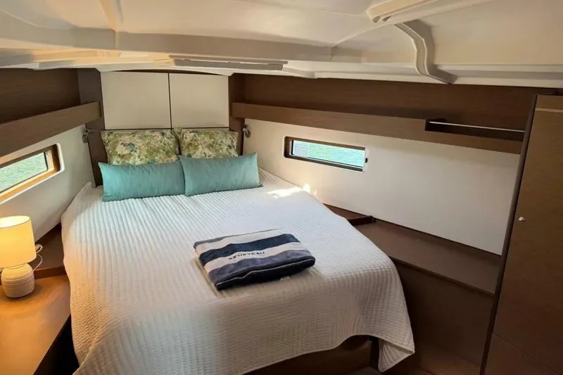 Slide: The Image of Beneteau Oceanis 40.1 2022 - 3