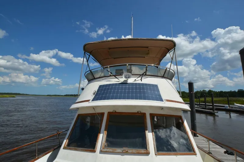 Slide: The Image of Albin 43 Double Cabin 1985 - 5