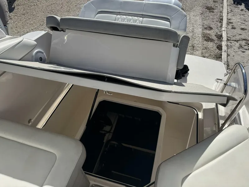 Slide: The Image of Regal 26 XO 2021 - 20