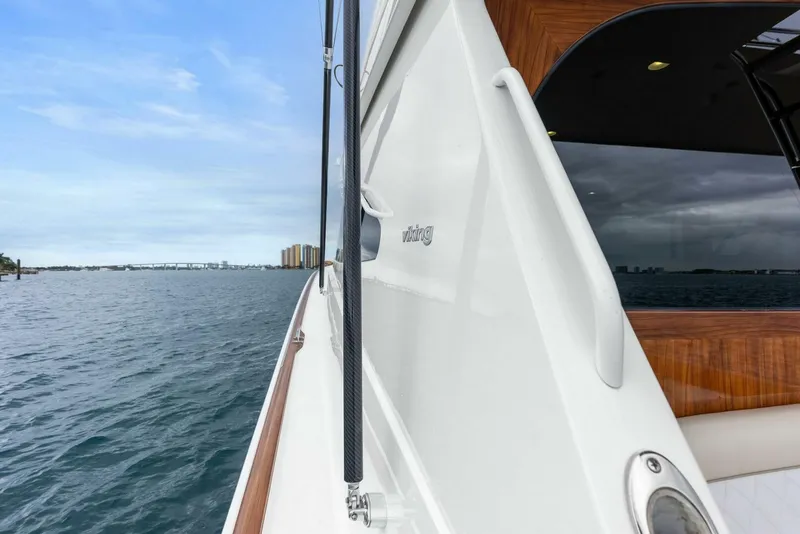 Slide: The Image of Viking 68 Enclosed Bridge 2022 - 63