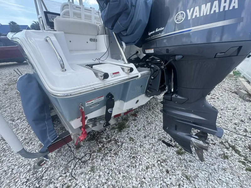 Slide: The Image of Sea Hunt Ultra 219 2021 - 10