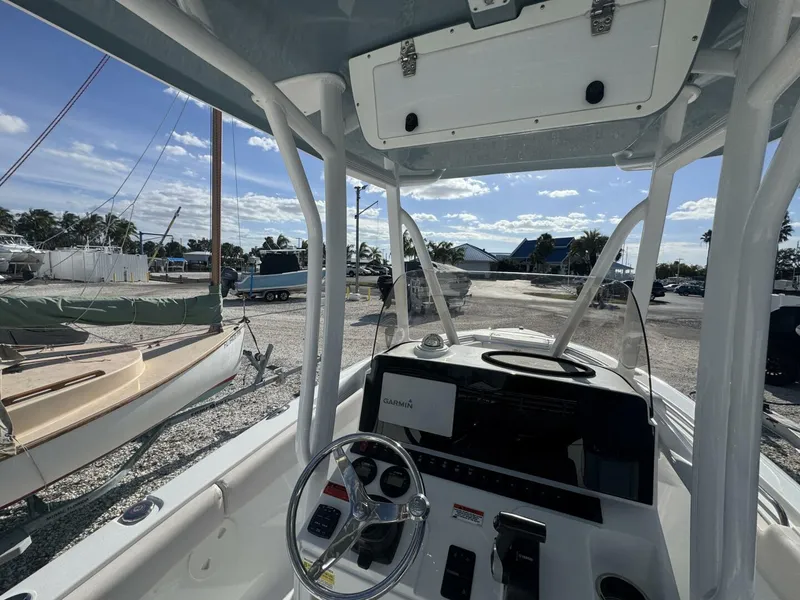 Slide: The Image of Sea Hunt Ultra 219 2021 - 20