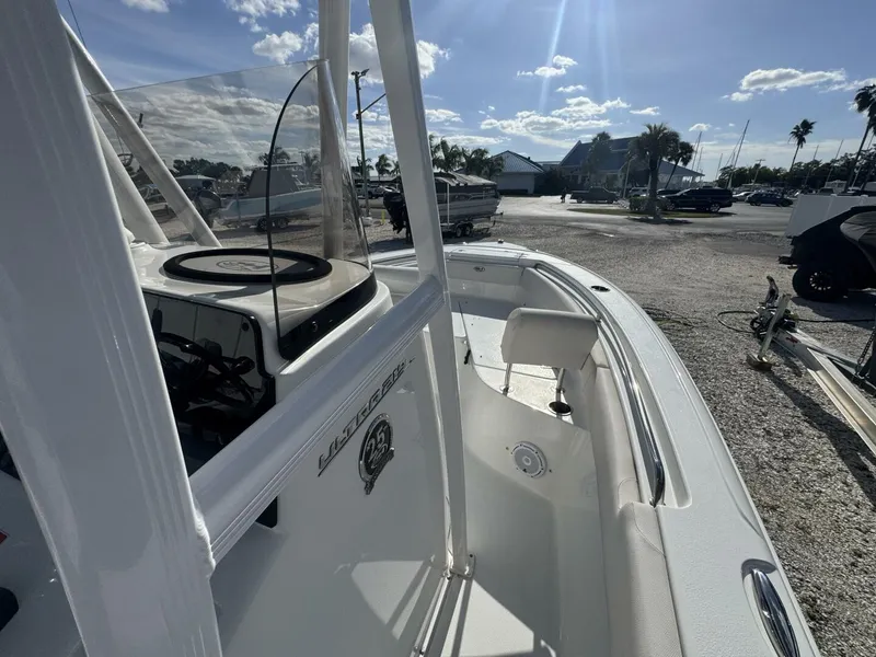 Slide: The Image of Sea Hunt Ultra 219 2021 - 22