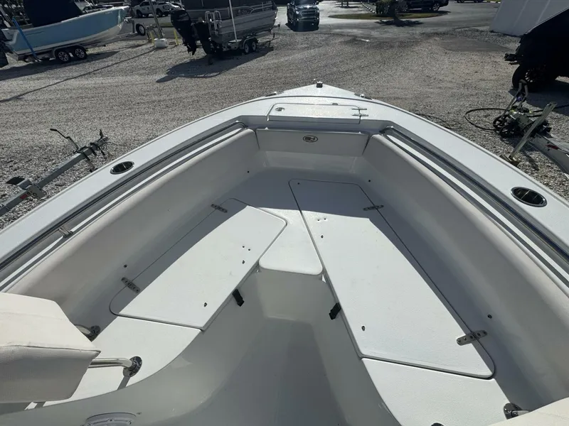 Slide: The Image of Sea Hunt Ultra 219 2021 - 24