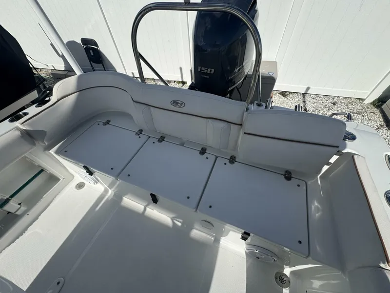 Slide: The Image of Sea Hunt Ultra 219 2021 - 32