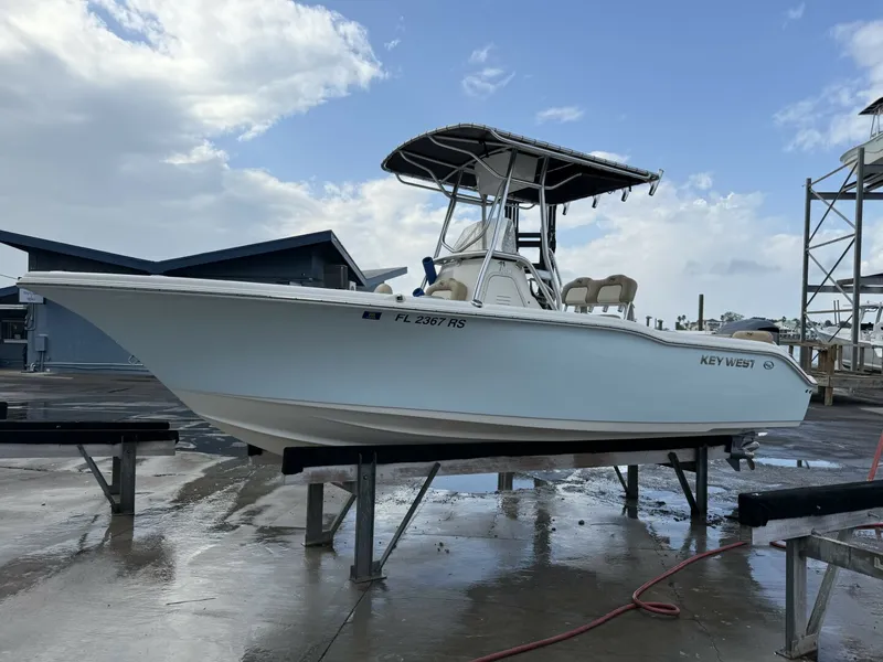 The Image of Key West 239 CC Fwd Seating 2019 - 0