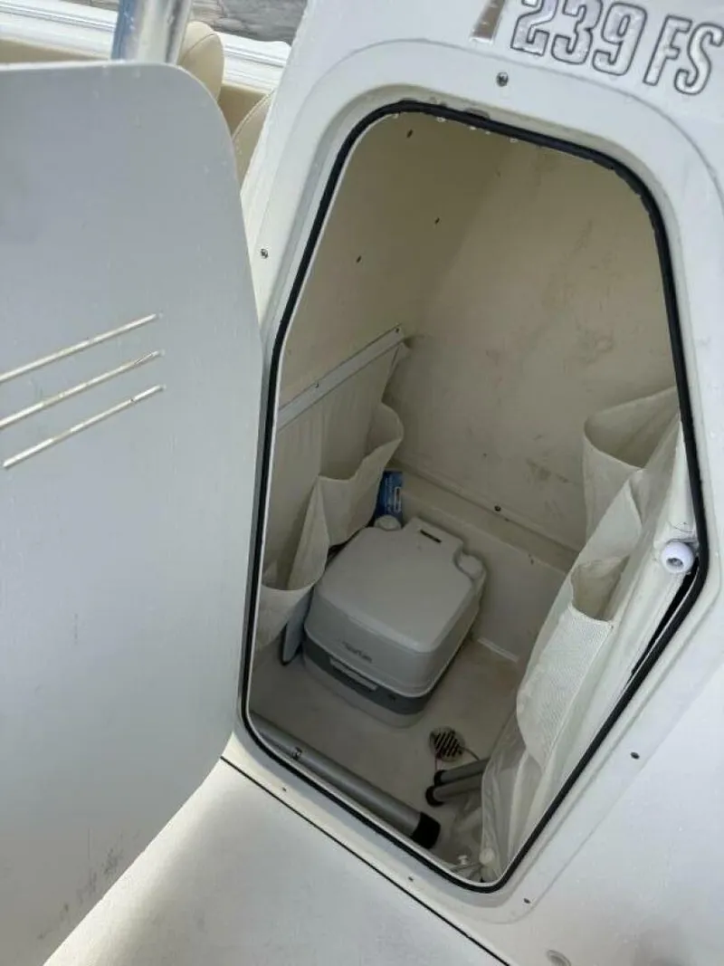 Slide: The Image of Key West 239 CC Fwd Seating 2019 - 13