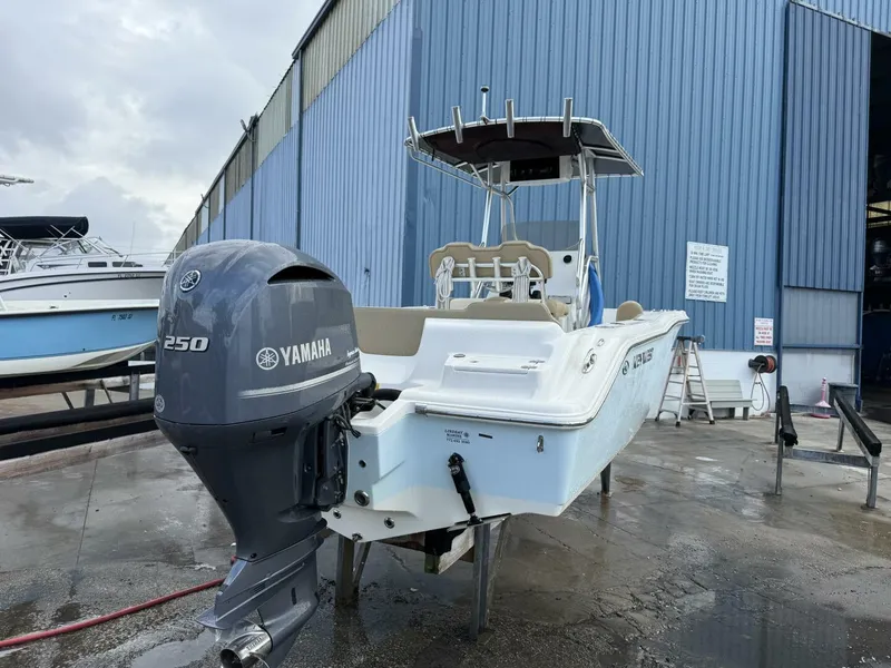 Slide: The Image of Key West 239 CC Fwd Seating 2019 - 3