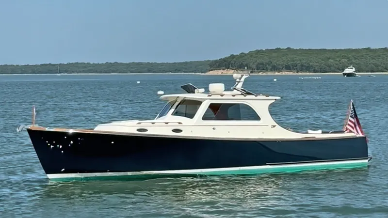 The Image of Hinckley Yachts Picnic 36 EP 2003 - 0