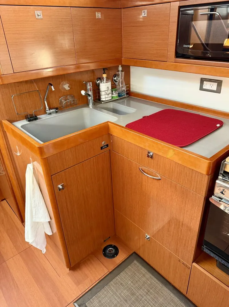 Slide: The Image of Beneteau Oceanis 55 2014 - 10